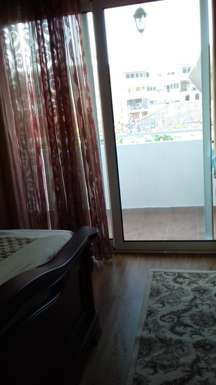 Guest House Rejjan 울친 외부 사진