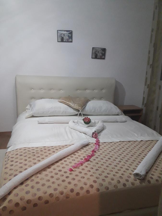 Guest House Rejjan 울친 외부 사진