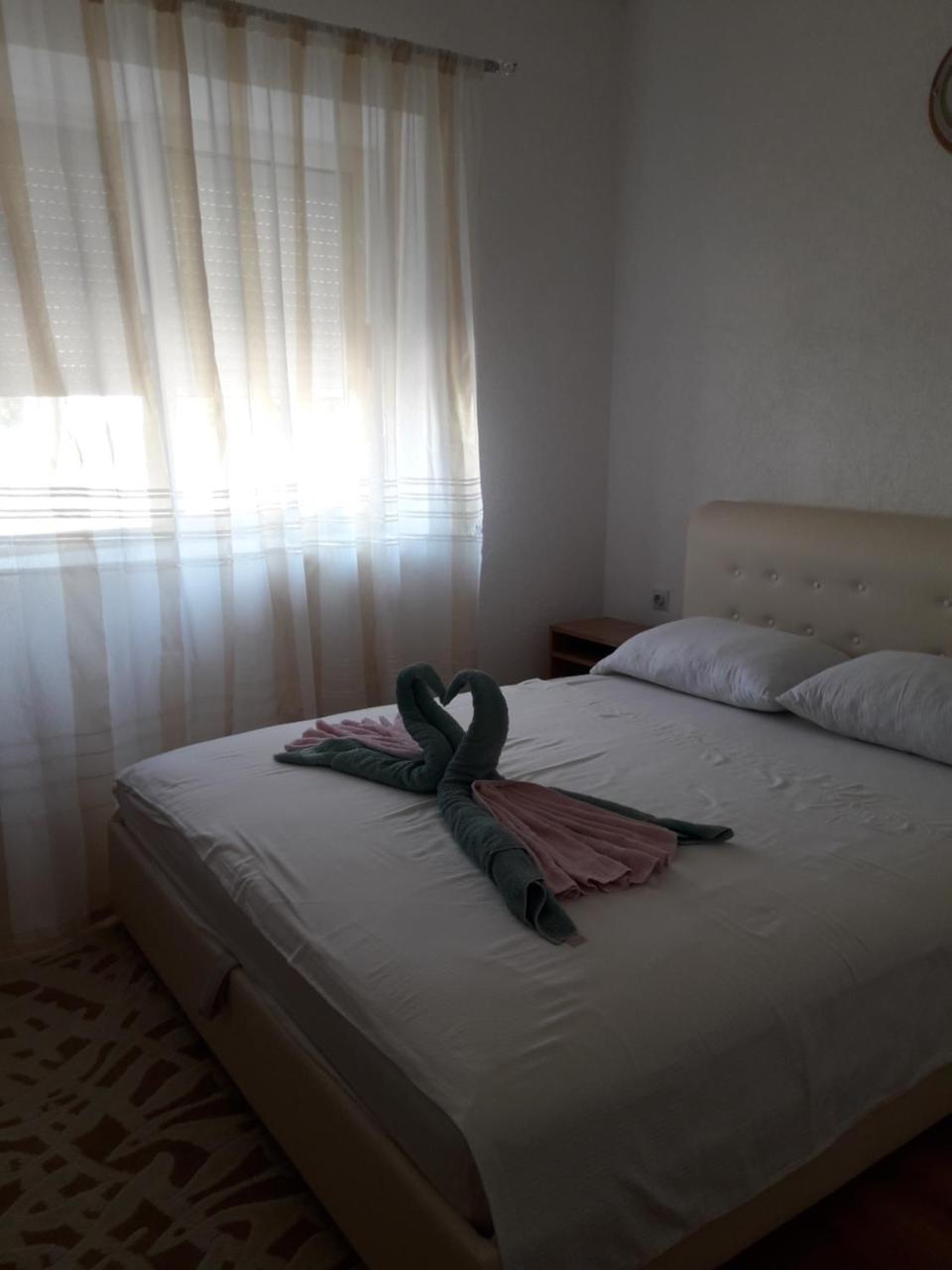 Guest House Rejjan 울친 외부 사진